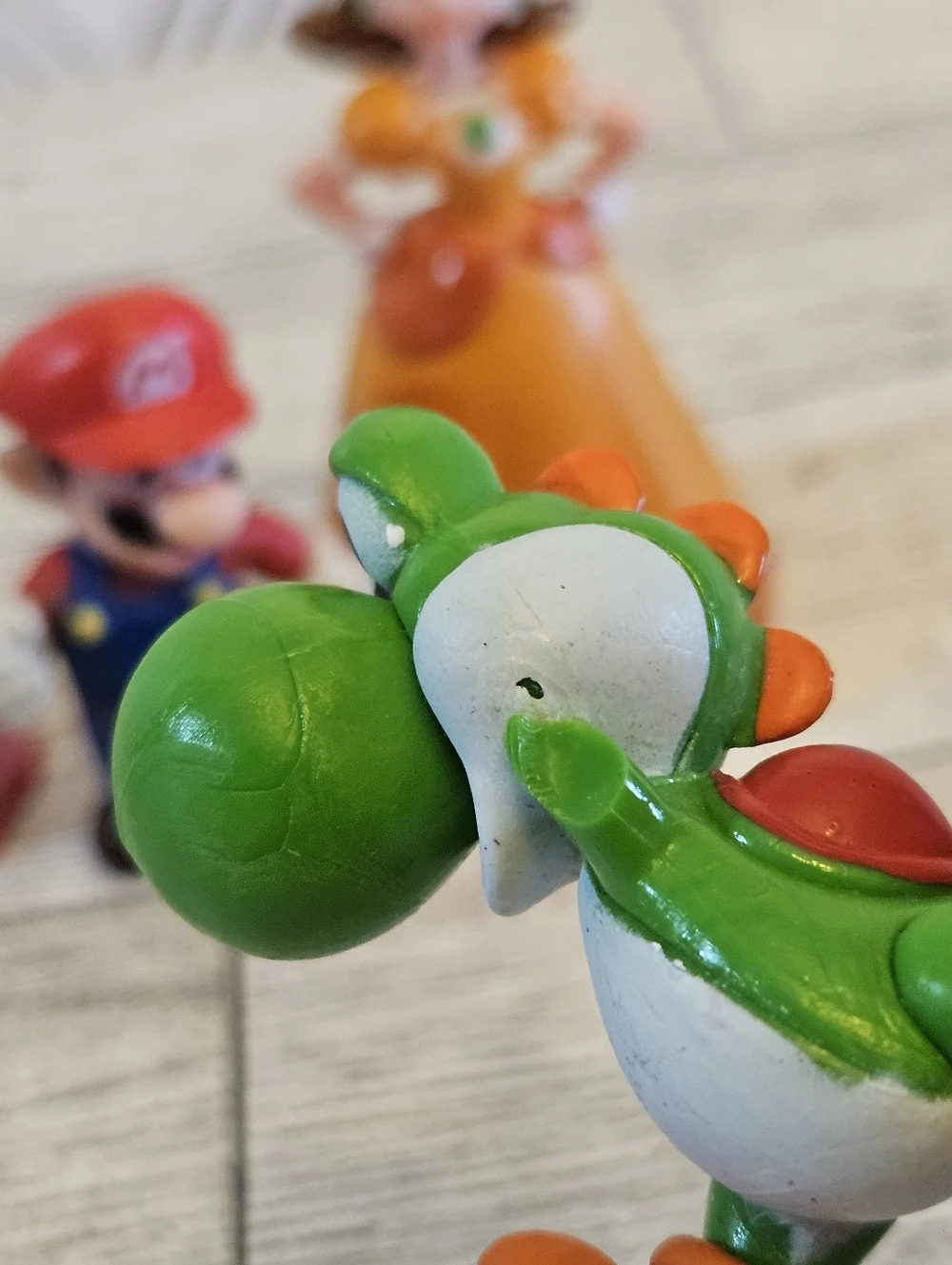 Nintendo Super Mario Figures Princess Peach Princess Daisy Mario Yoshi